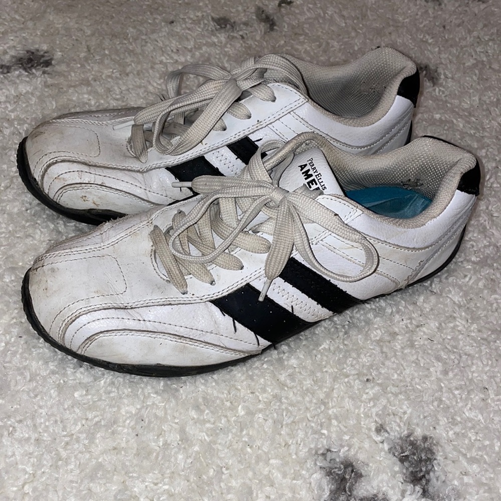 Perry Ellis America sneakers